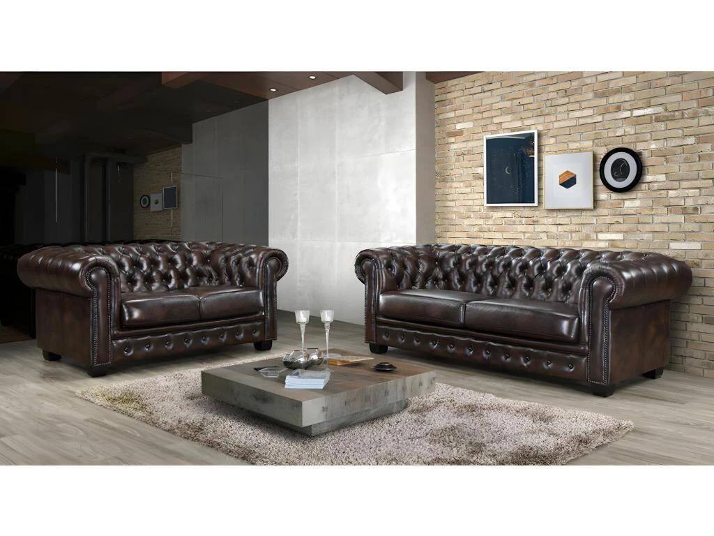 Canapé Chesterfield 2 Places BRENTON 100% Cuir De Buffle - Marron Reflets Châtains 1 Canapé Chesterfield 2 Places BRENTON 100% Cuir De Buffle - Marron Reflets Châtains