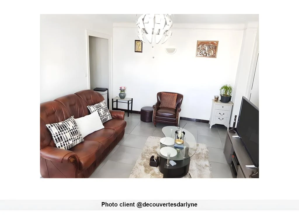 Canapé 3 Places 100% Cuir De Buffle DAPHNE - Marron 4 Canapé 3 Places 100% Cuir De Buffle DAPHNE - Marron – Image 4